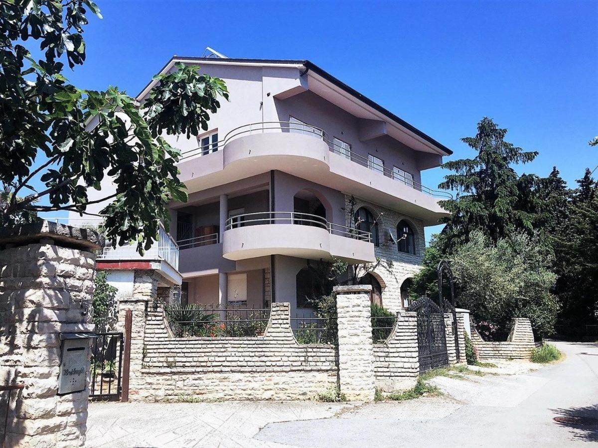 Apartments Ondamarina Medulin Exterior photo