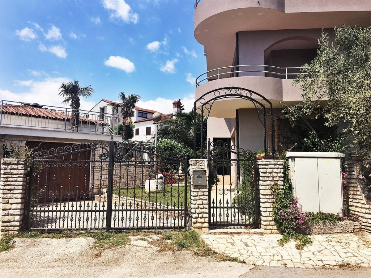 Apartments Ondamarina Medulin Exterior photo